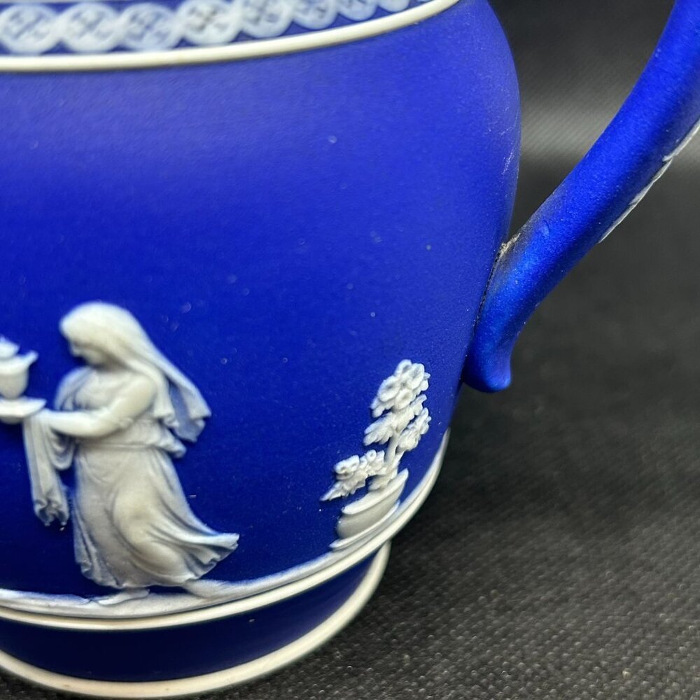 Antique Wedgwood Jasperware rope handled jug/pitcher c. Late 1800s- early 1900’s - Picture 12 of 15